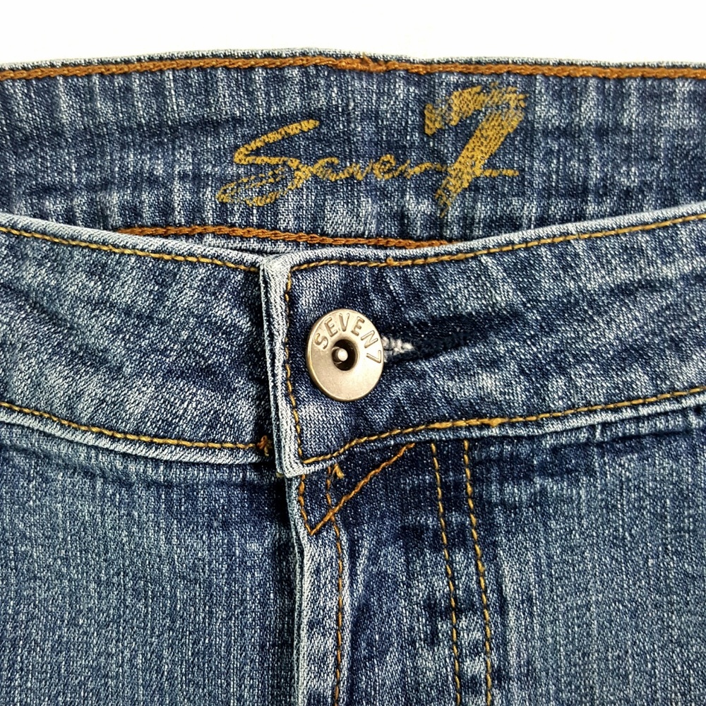 3/$30 // Cut Off Low-Rise Denim Jean Shorts - Picture 3 of 8